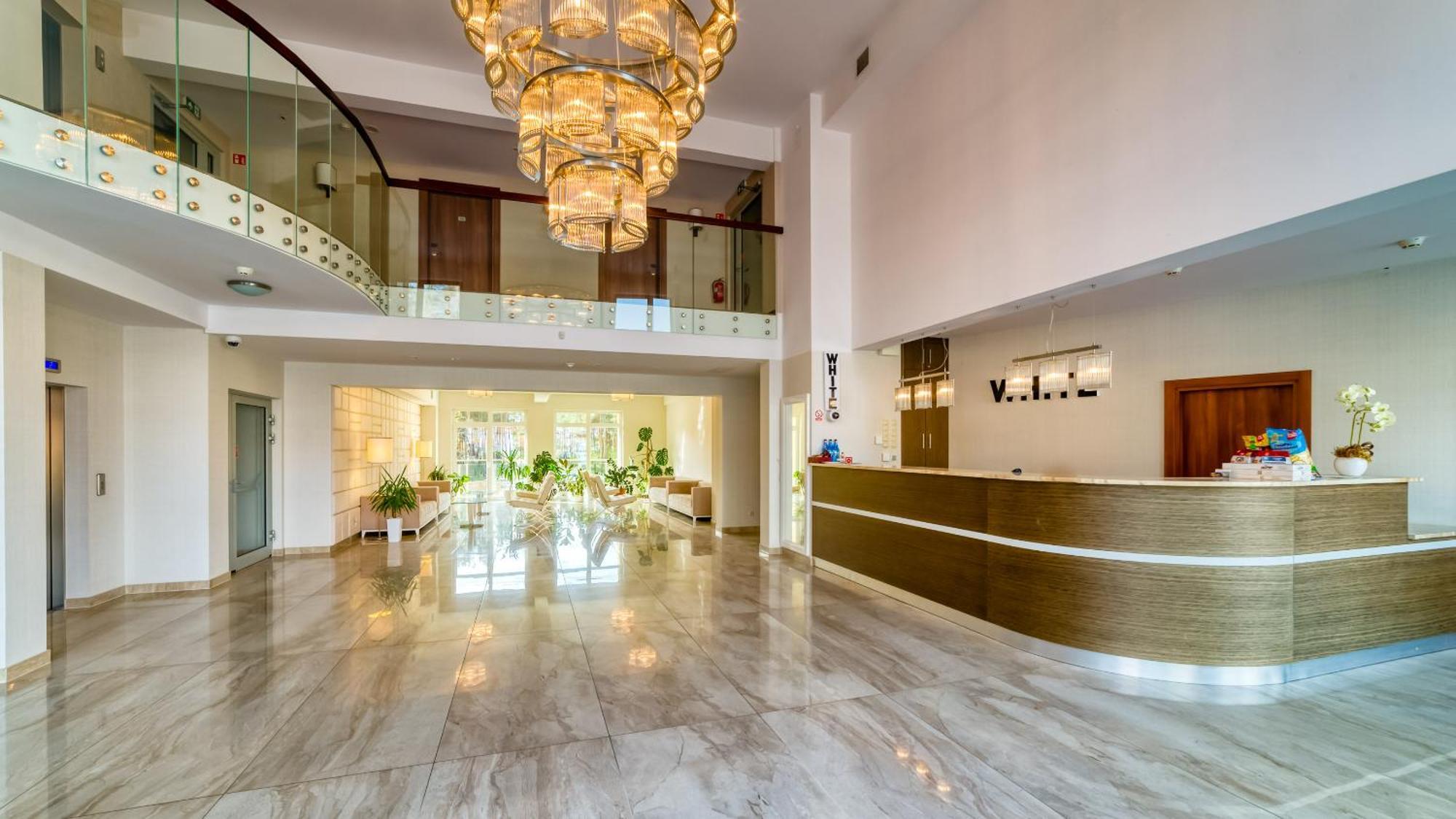 Hotel White Krynica Morska Exterior foto